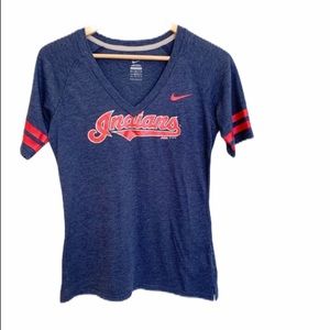 NIKE WOMENS MLB INDIANS VNECK T SHIRT